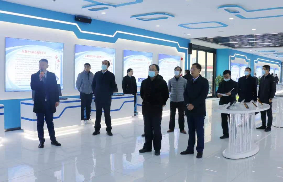 唐如海督查調(diào)研市產(chǎn)投集團(tuán)改革發(fā)展情況(圖2) 唐如海督查調(diào)研市產(chǎn)投集團(tuán)改革發(fā)展情況(圖2)