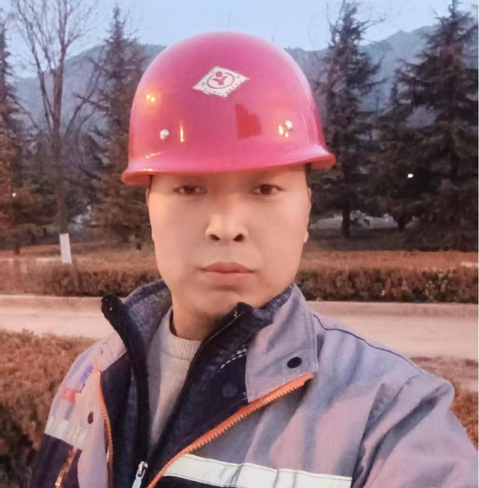 中共平?jīng)鍪谢A(chǔ)產(chǎn)業(yè)投資集團(tuán)有限公司委員會(huì)關(guān)于對(duì)2024年度“產(chǎn)投榜樣”進(jìn)行公示的公告(圖4) 中共平?jīng)鍪谢A(chǔ)產(chǎn)業(yè)投資集團(tuán)有限公司委員會(huì)關(guān)于對(duì)2024年度“產(chǎn)投榜樣”進(jìn)行公示的公告(圖4)